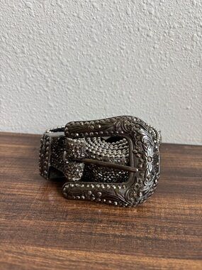 Shyanne Women’s Crystal Studded Belt